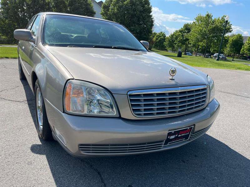 Used 2003 Cadillac De Ville w/ Comfort & Convenience Package FWD image 47