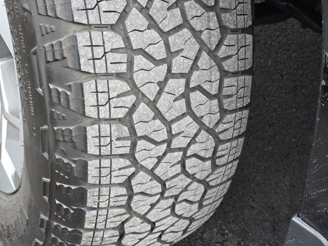 Used 2022 Chevrolet Silverado 1500 High Country image 13