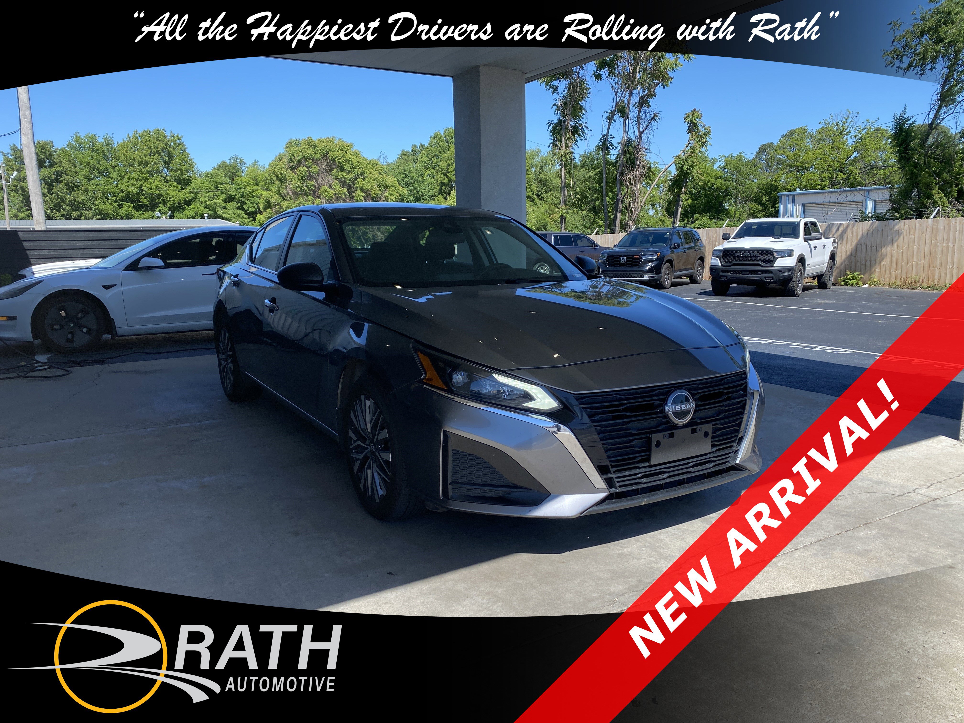Used 2024 Nissan Altima 2.5 SV AWD/4WD image 1