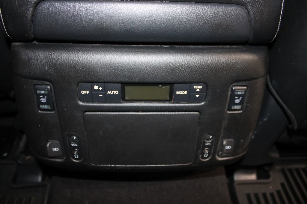 Used 2018 Nissan Armada Platinum w/ Captain Seat Package image 33