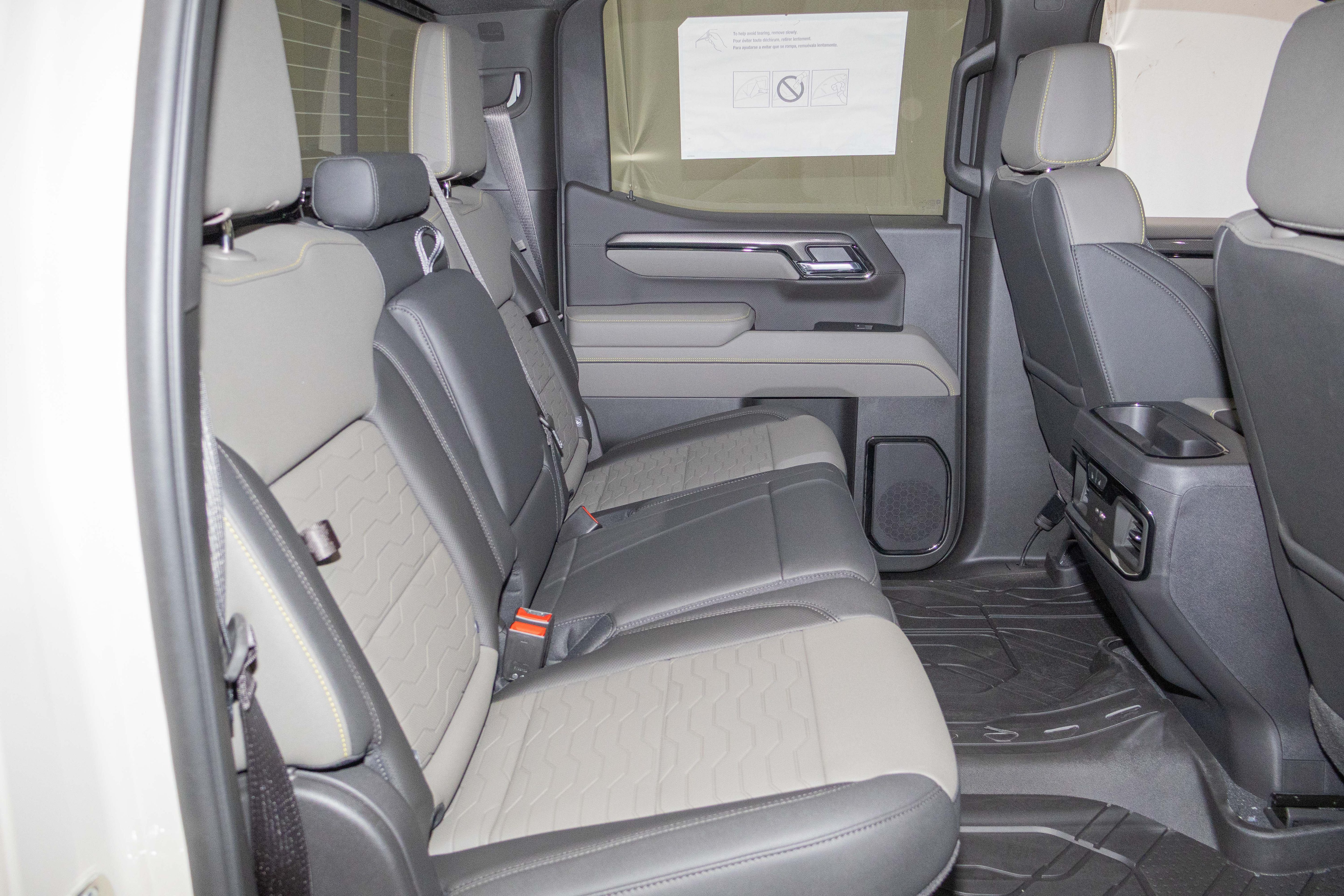 New 2026 Chevrolet Silverado 1500 ZR2 w/ LPO, Dark Essentials Package AWD/4WD image 7