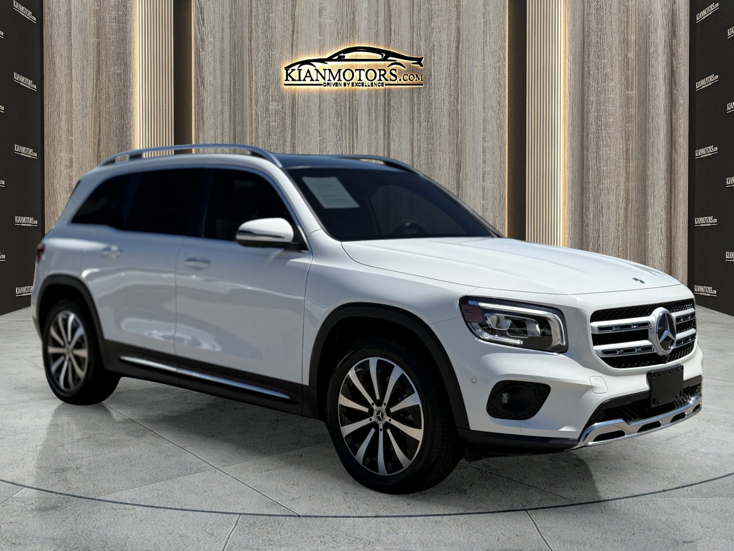 Used 2023 Mercedes-Benz GLB 250 w/ Premium Package