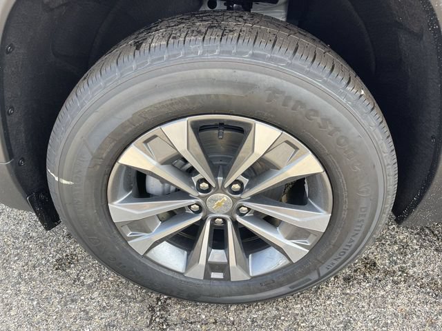 New 2027 Chevrolet Equinox LT w/ LPO, Floor Liner Package FWD image 10