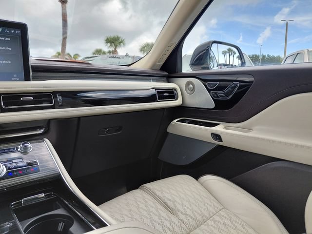 Used 2023 Lincoln Aviator Black Label w/ Dynamic Handling Package AWD/4WD image 20