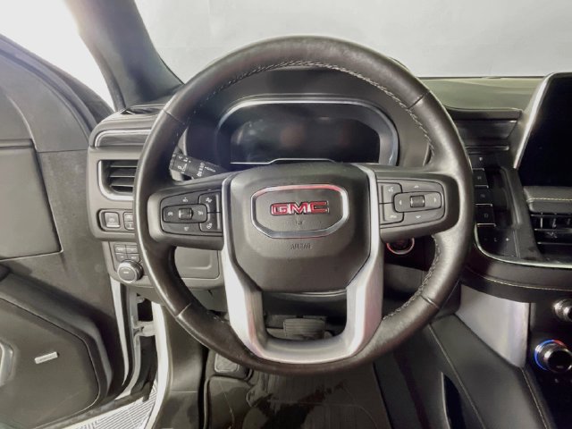 Used 2022 GMC Yukon SLT w/ SLT Premium Package AWD/4WD image 12