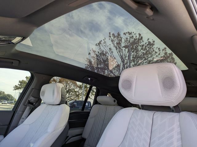 New 2026 Cadillac Escalade IQ Sport 1 w/ LPO, Floor Liner Package image 9