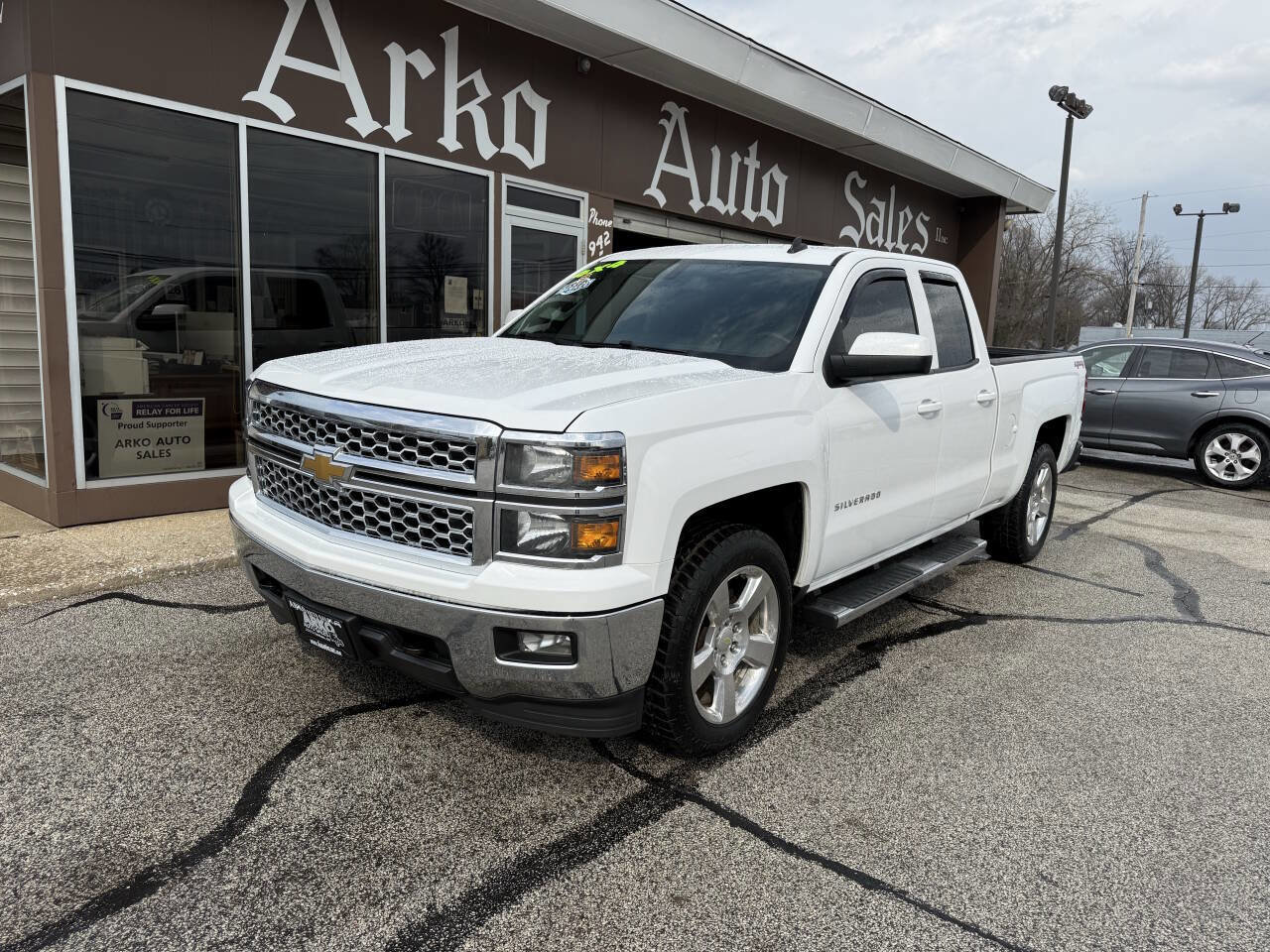 Used 2014 Chevrolet Silverado 1500 LT w/ LT Convenience Package image 2