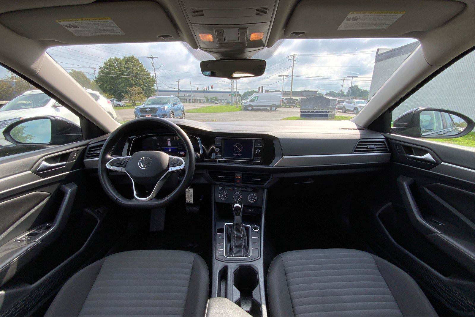Used 2024 Volkswagen Jetta S FWD image 31