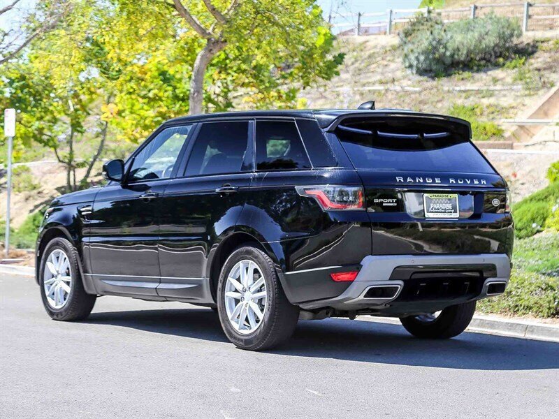 Used 2019 Land Rover Range Rover Sport SE AWD/4WD image 4