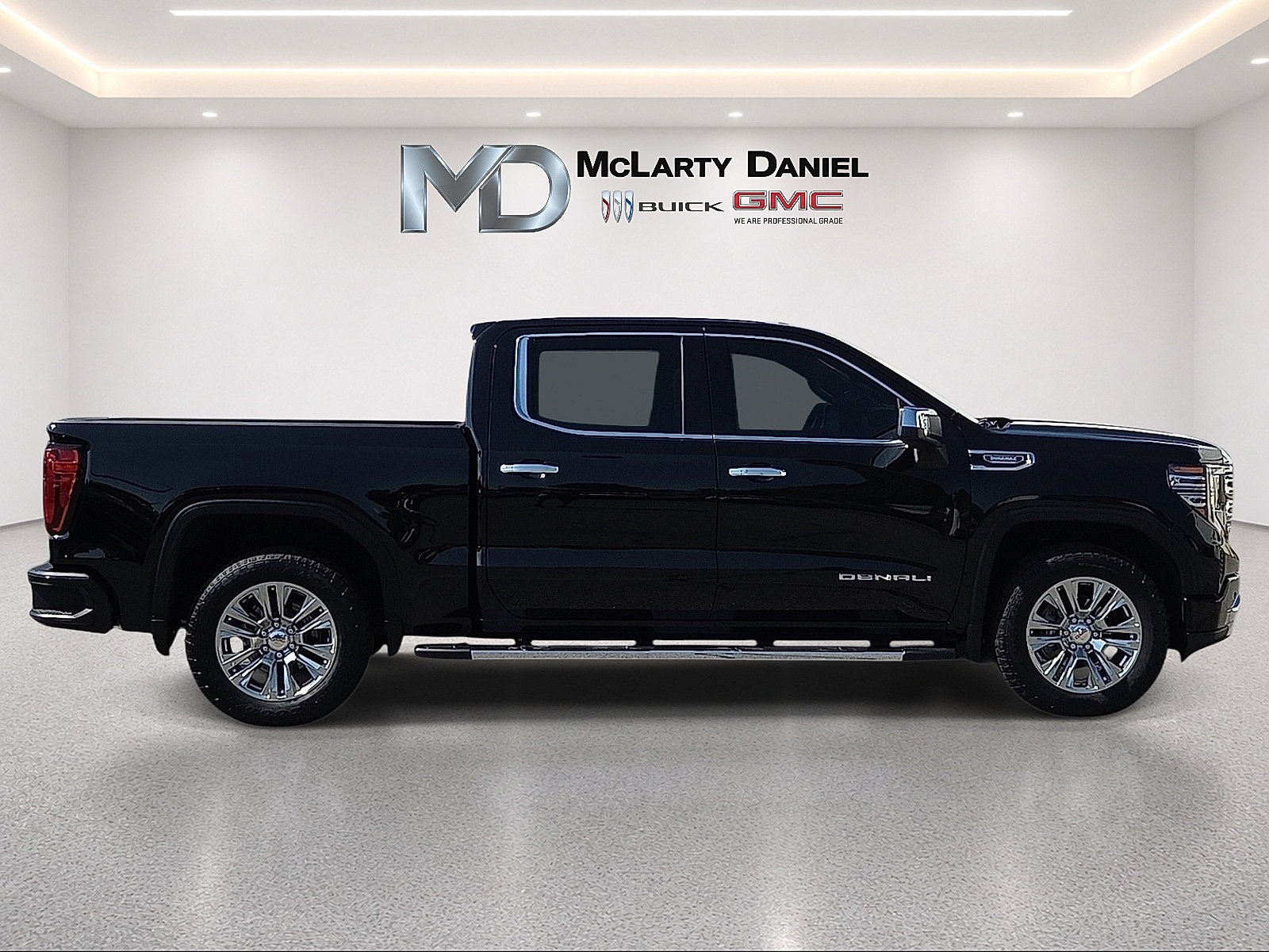 Used 2026 GMC Sierra 1500 Denali AWD/4WD image 15