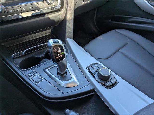 Used 2016 BMW 320i Sedan image 12