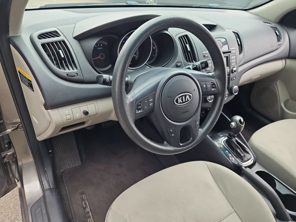 Used 2012 Kia Forte EX FWD image 13
