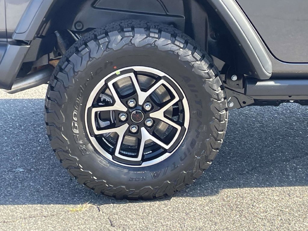 New 2027 Jeep Wrangler Unlimited Rubicon AWD/4WD image 13