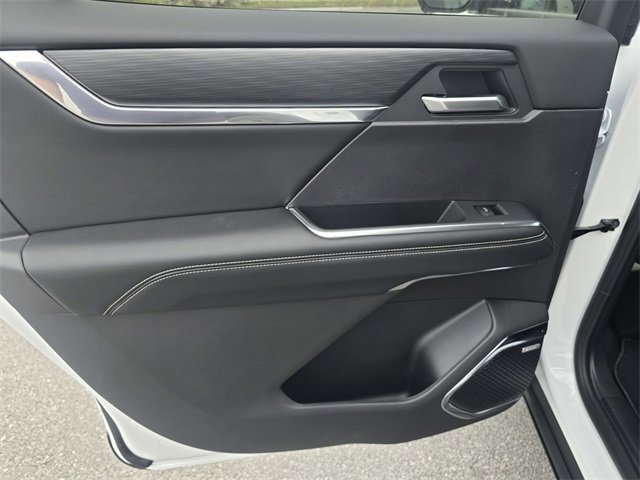 New 2026 GMC Acadia Elevation image 12