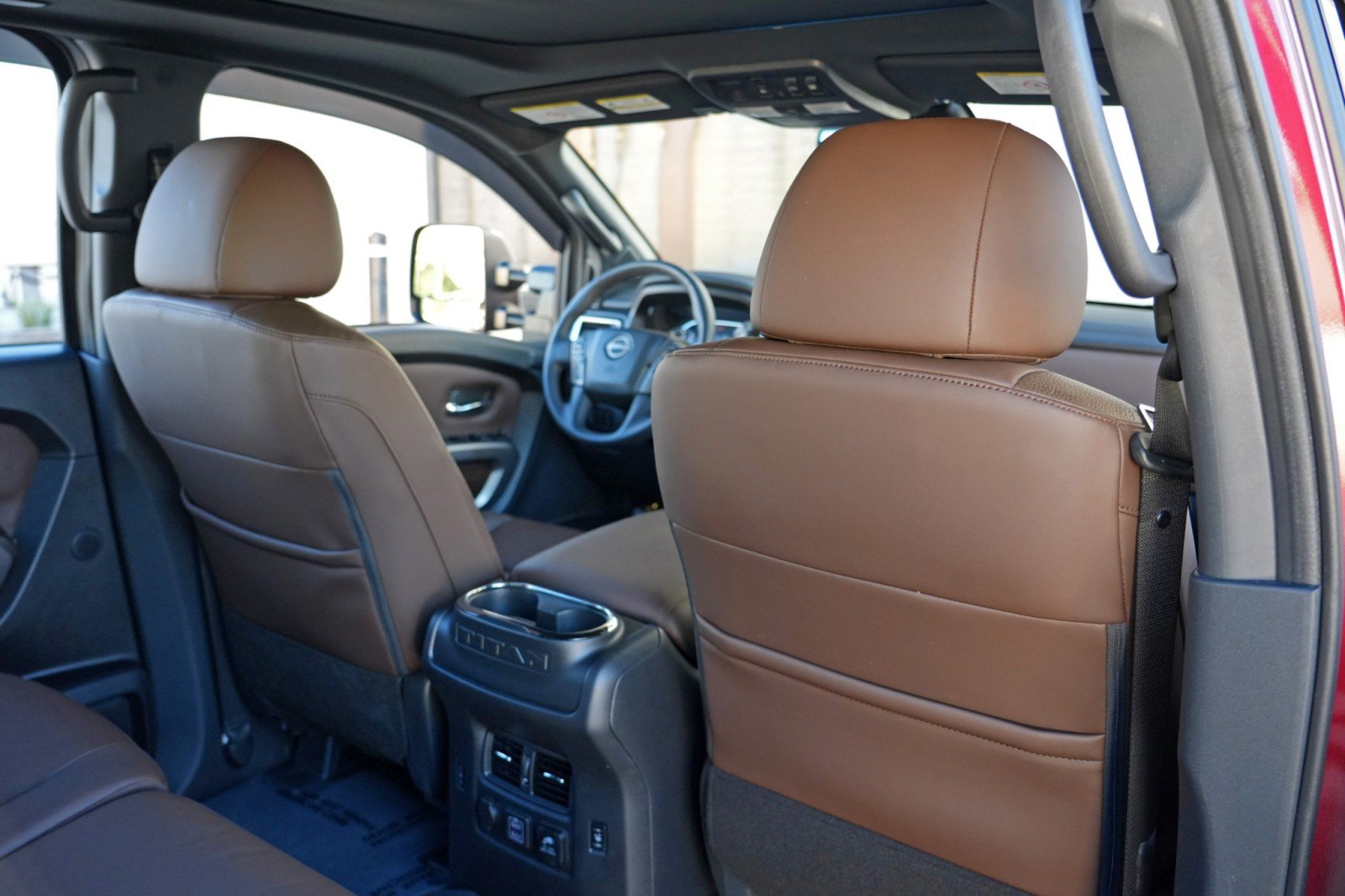 Used 2023 Nissan Titan Platinum Reserve w/ Moonroof Package AWD/4WD image 40