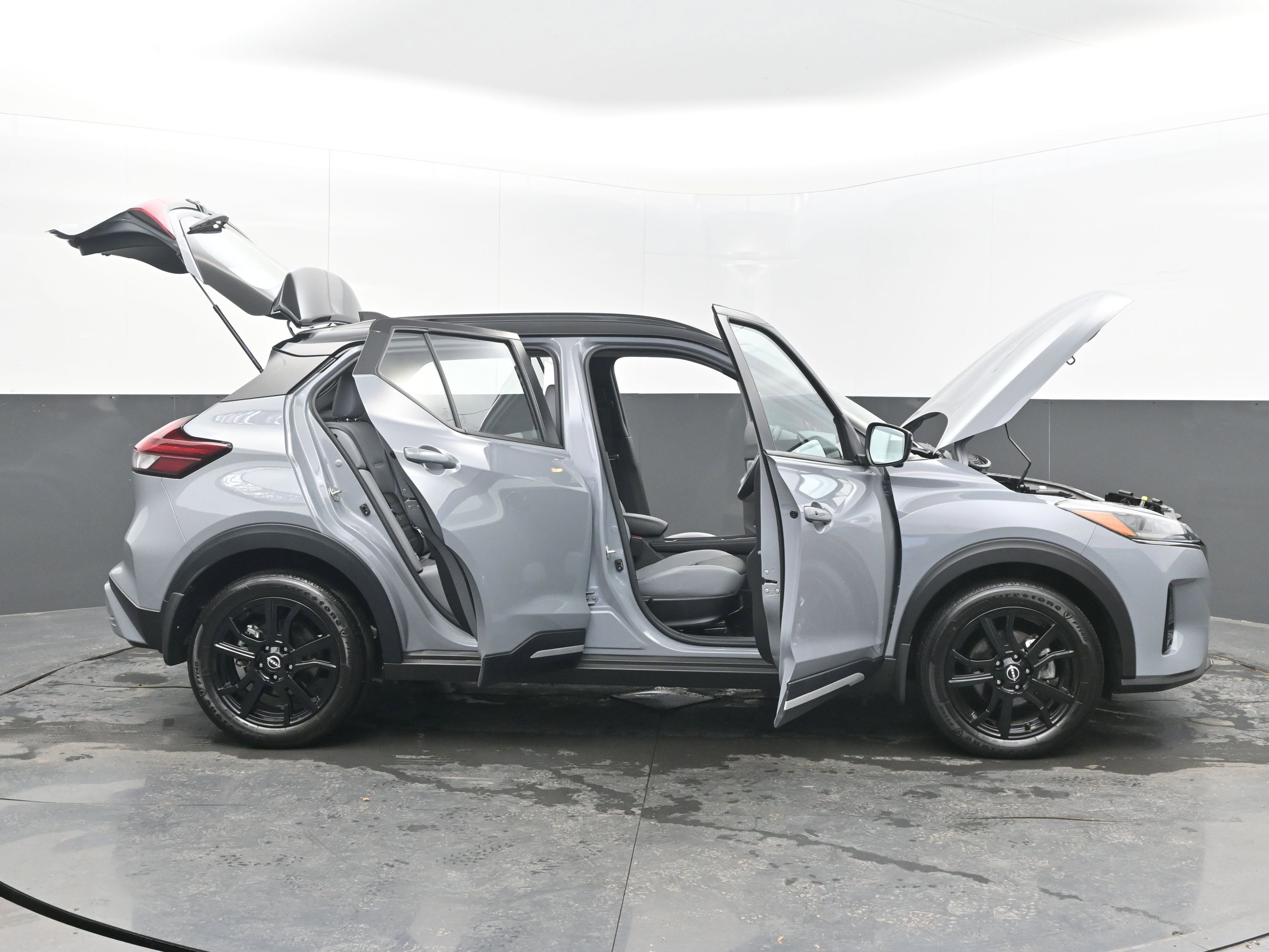 Certified 2024 Nissan Kicks SR w/ SR Premium Package image 44