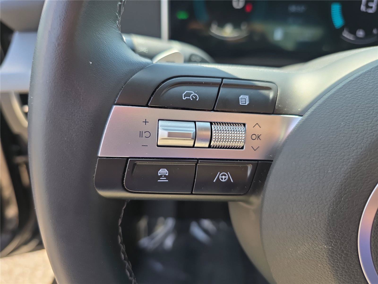 Certified 2025 Hyundai Sonata SEL FWD image 19