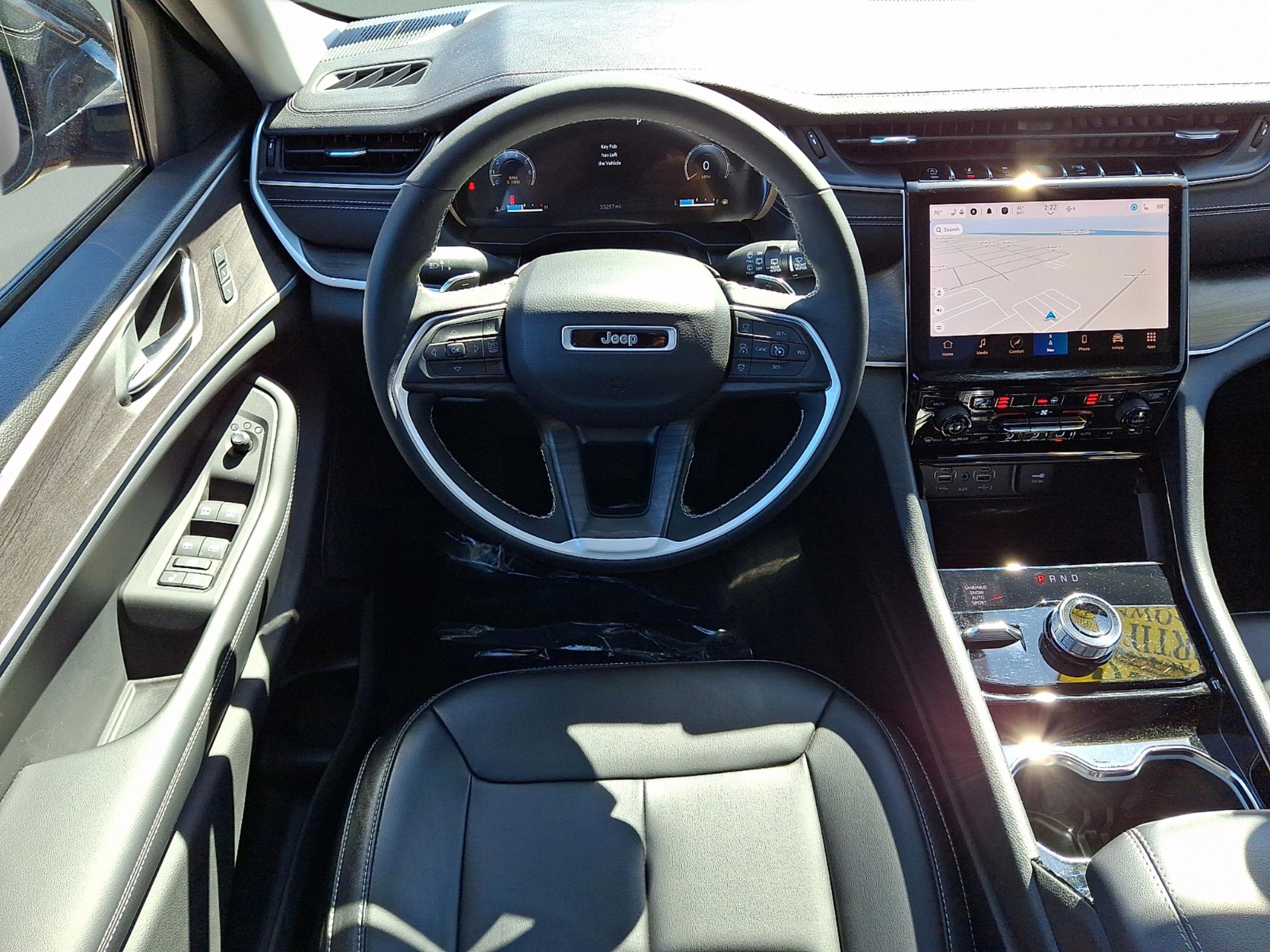 Certified 2023 Jeep Grand Cherokee Limited image 12