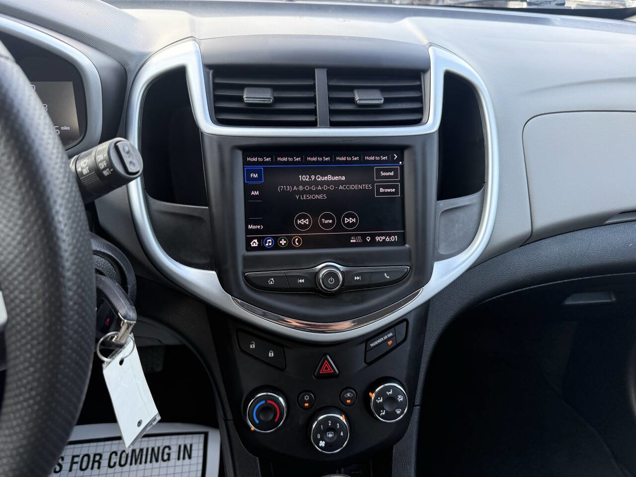 Used 2020 Chevrolet Sonic LT FWD image 25
