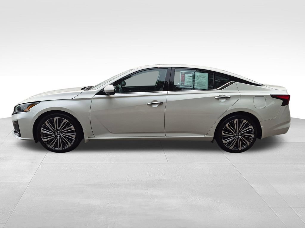 Certified 2023 Nissan Altima 2.5 SL FWD image 13
