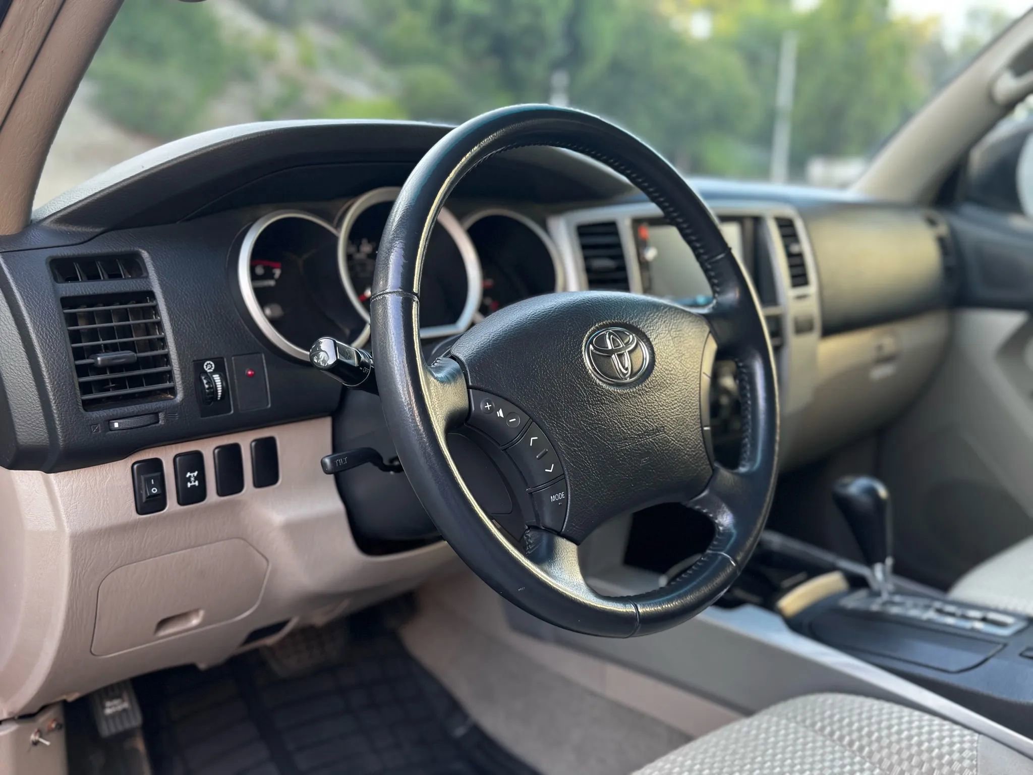 Used 2006 Toyota 4Runner Sport AWD/4WD image 33