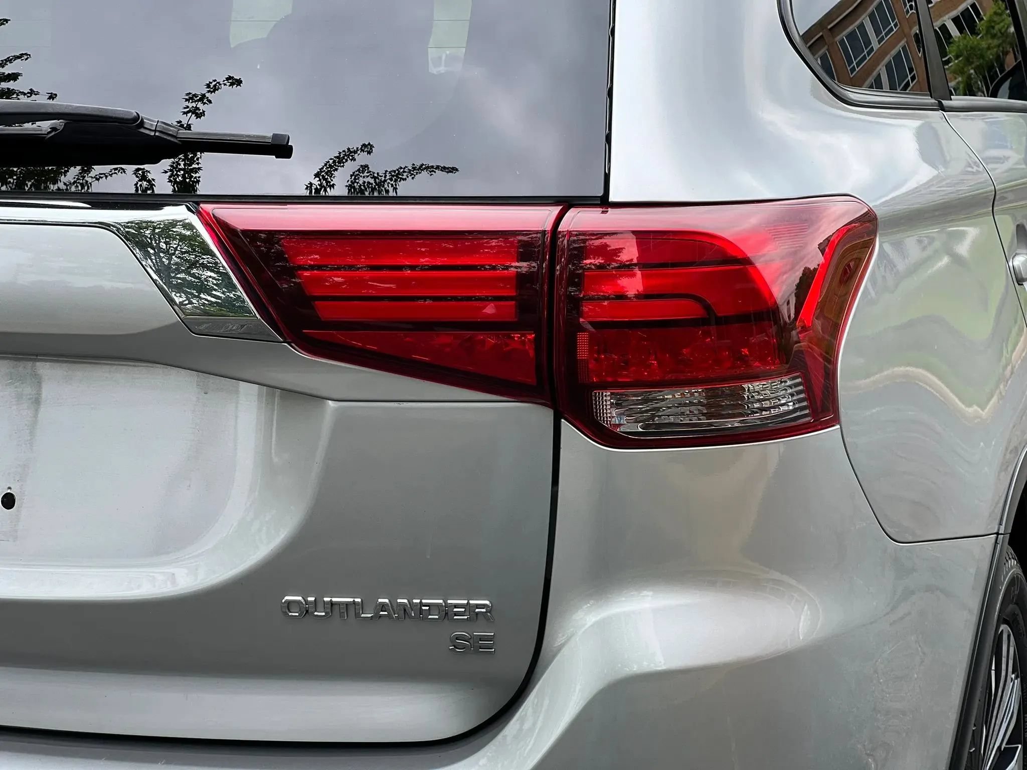 Used 2019 Mitsubishi Outlander SE FWD image 11