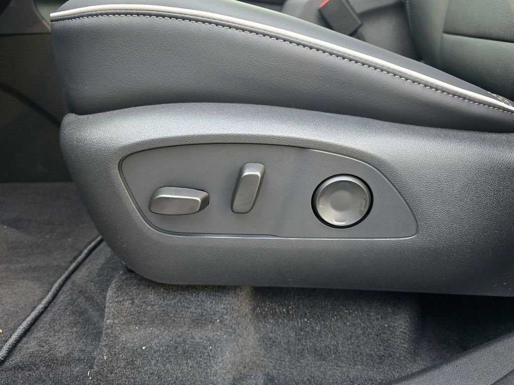 New 2026 Buick Enclave Preferred w/ Power Package image 17