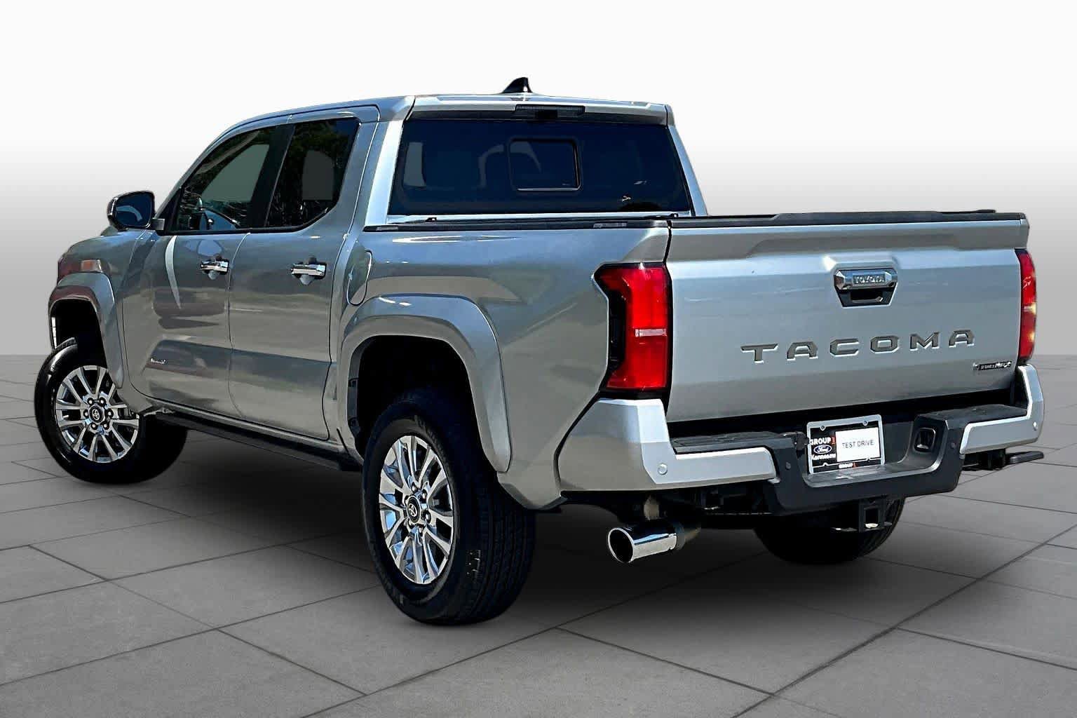 Used 2024 Toyota Tacoma Limited image 12