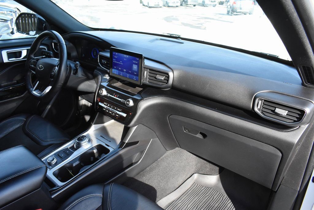 Used 2022 Ford Explorer ST image 25