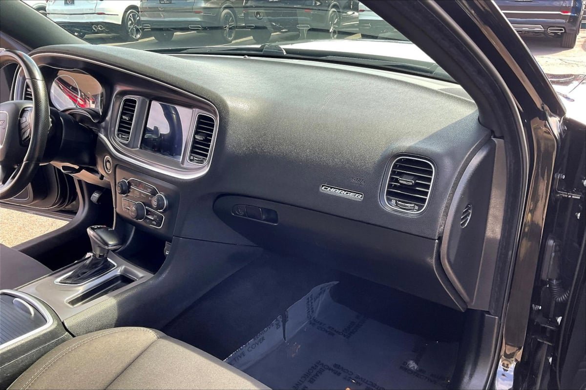 Used 2019 Dodge Charger GT image 14