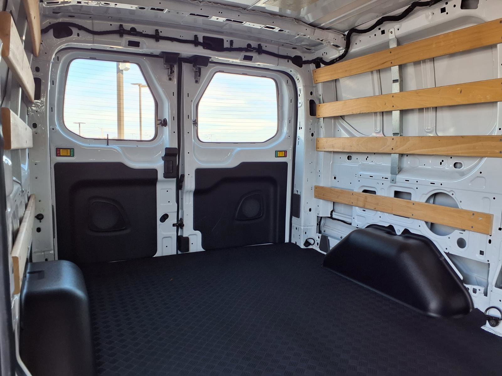 Used 2024 Ford Transit 250 Low Roof AWD w/ Exterior Upgrade Package image 23