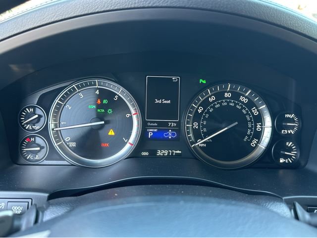 Used 2021 Lexus LX 570 4WD w/ Luxury Package image 28