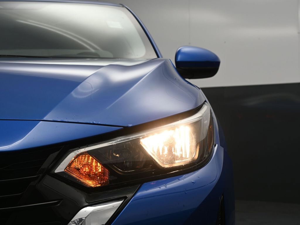 Used 2024 Nissan Sentra SV image 11