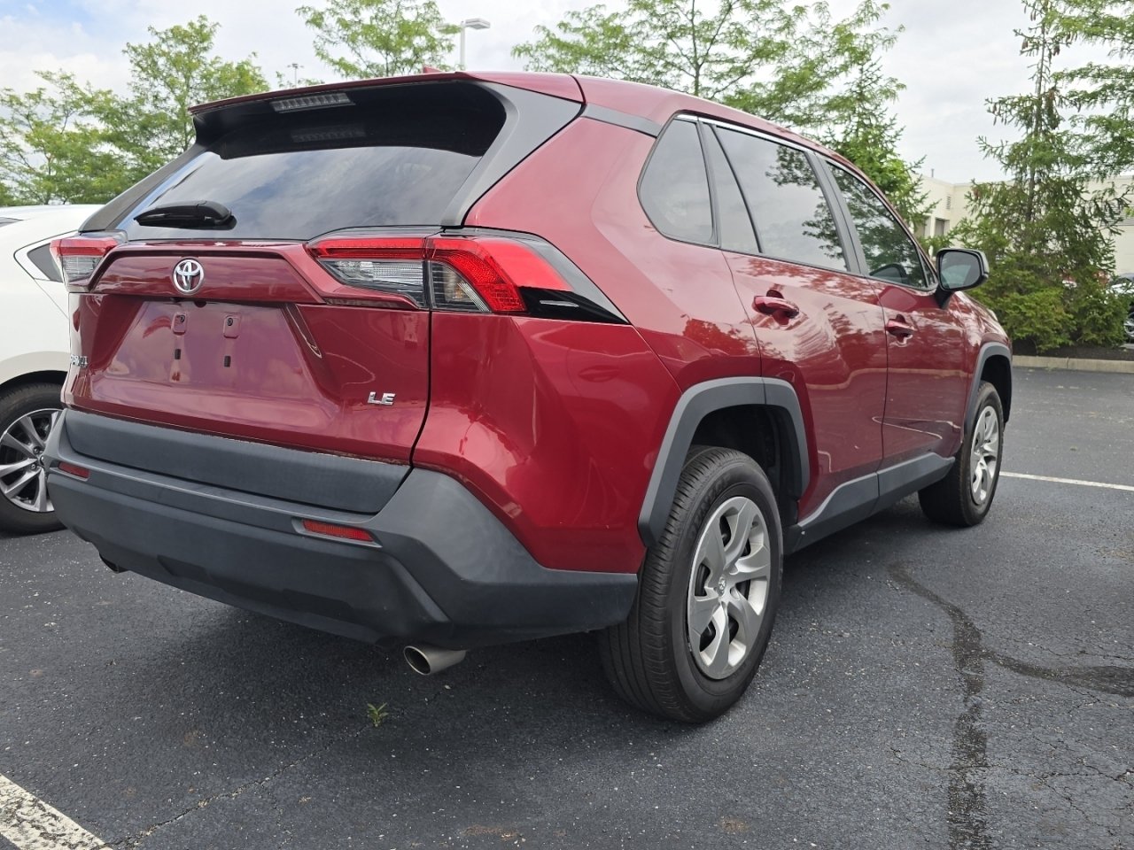 Used 2023 Toyota RAV4 LE FWD image 8