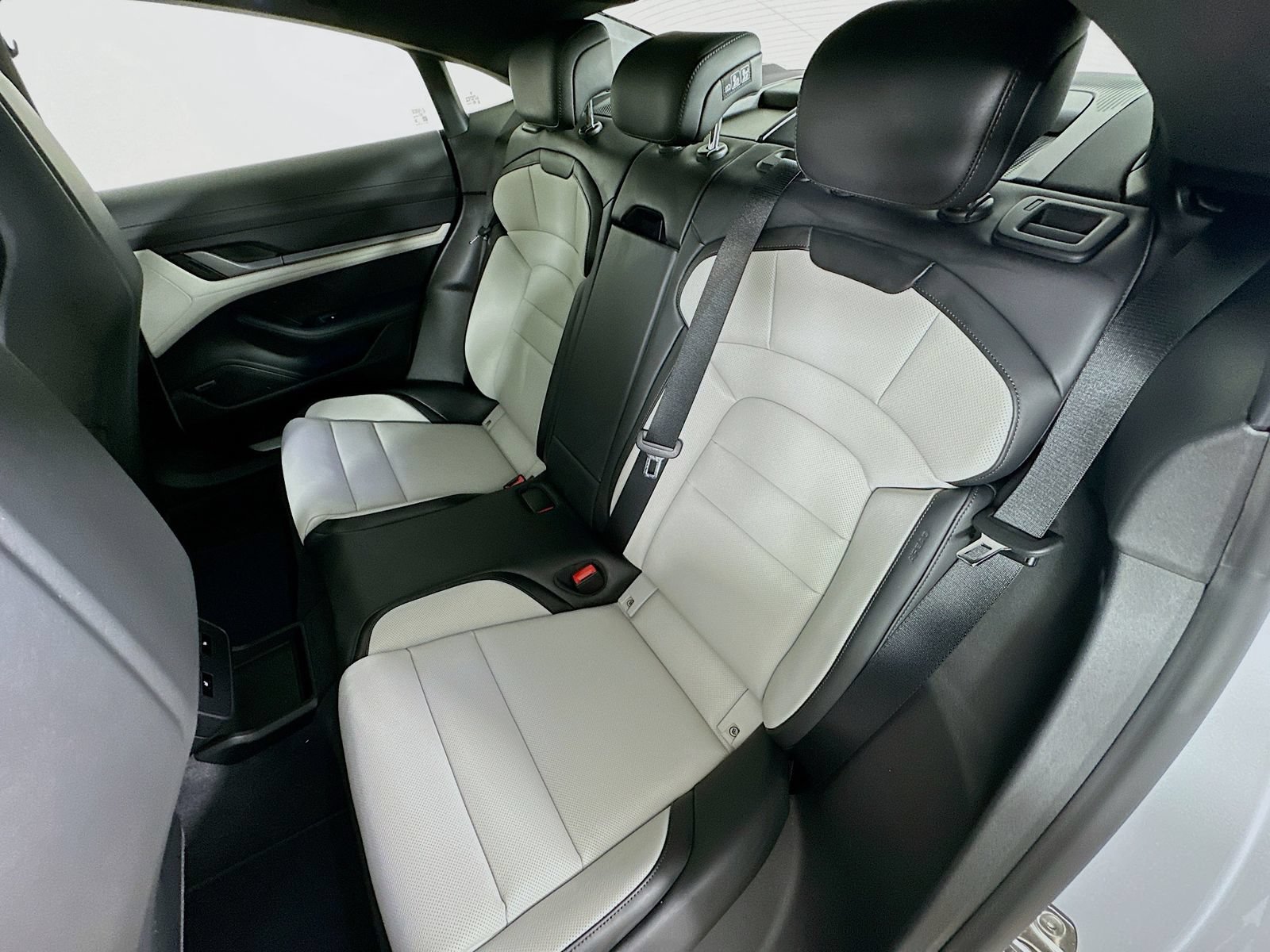 New 2026 Porsche Taycan AWD/4WD image 35