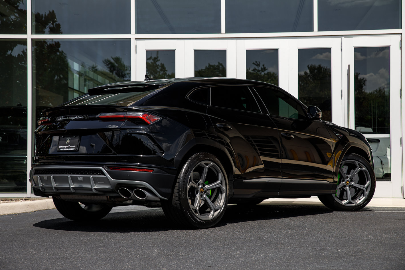 Used 2022 Lamborghini Urus AWD/4WD image 14