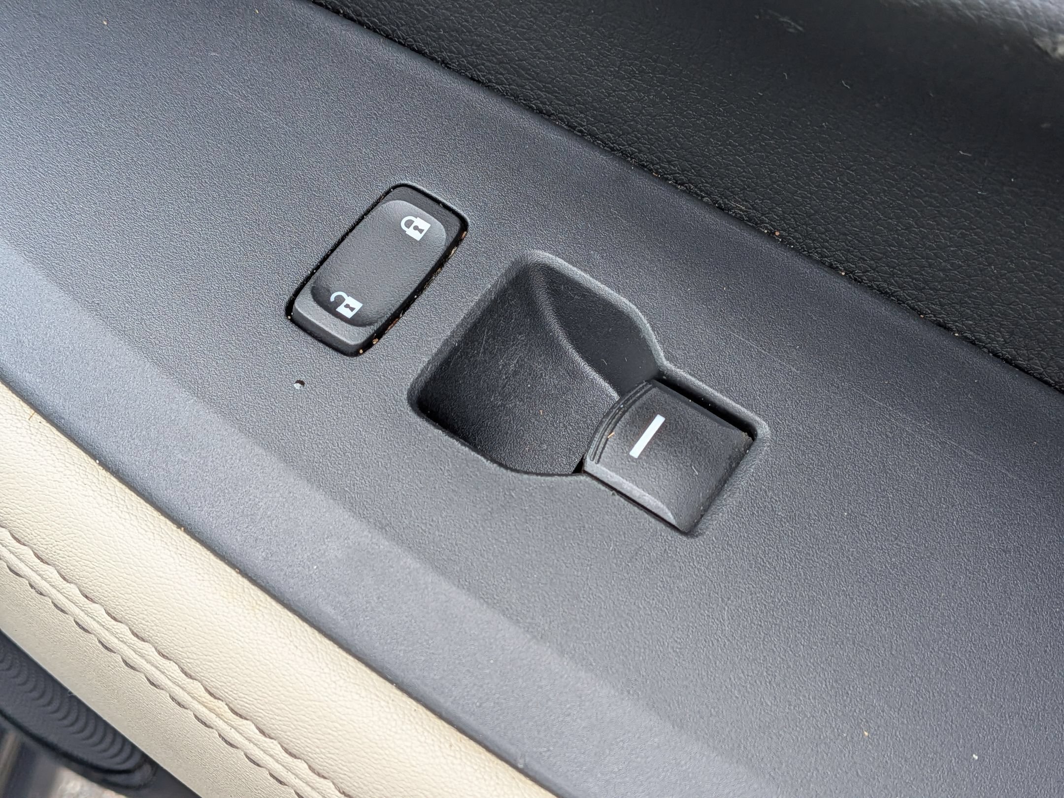 Used 2024 Honda HR-V LX image 34