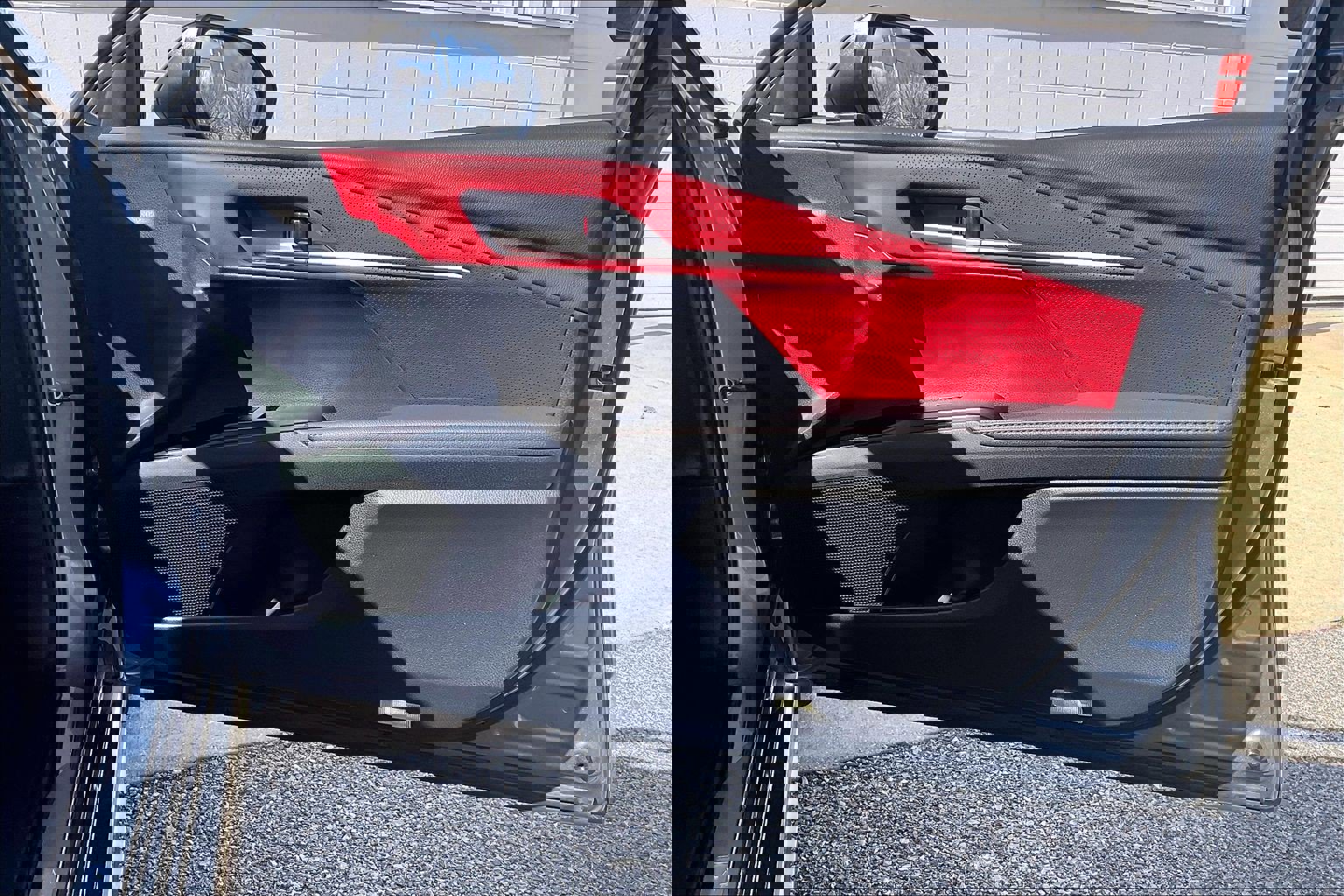 Used 2025 Toyota Camry XSE w/ Premium Plus Package image 29