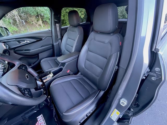 Used 2022 Chevrolet TrailBlazer RS FWD image 19