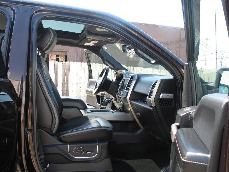 Used 2018 Ford F150 Platinum w/ Equipment Group 701A Luxury AWD/4WD image 22