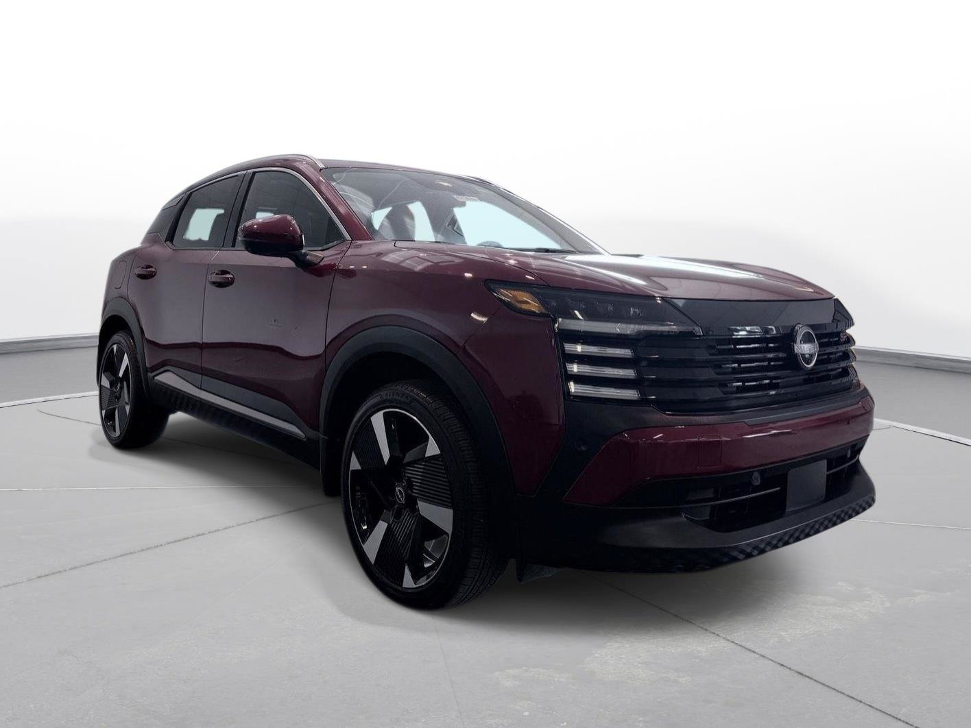 Used 2025 Nissan Kicks SR AWD/4WD image 9