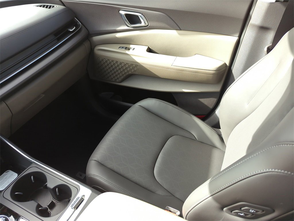 New 2026 Kia Carnival SX image 18