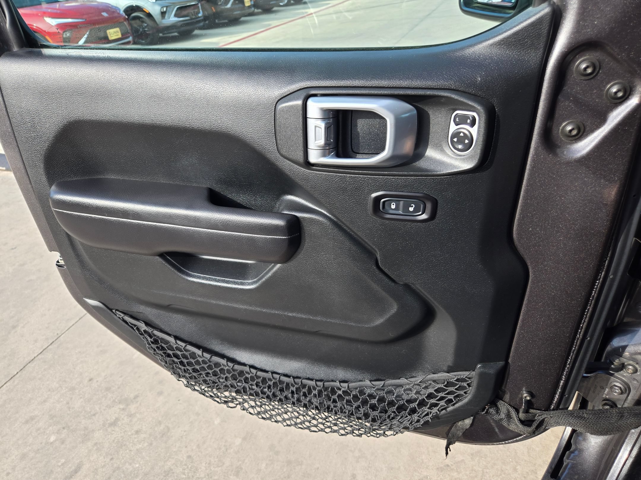 Used 2018 Jeep Wrangler Unlimited Rubicon AWD/4WD image 19