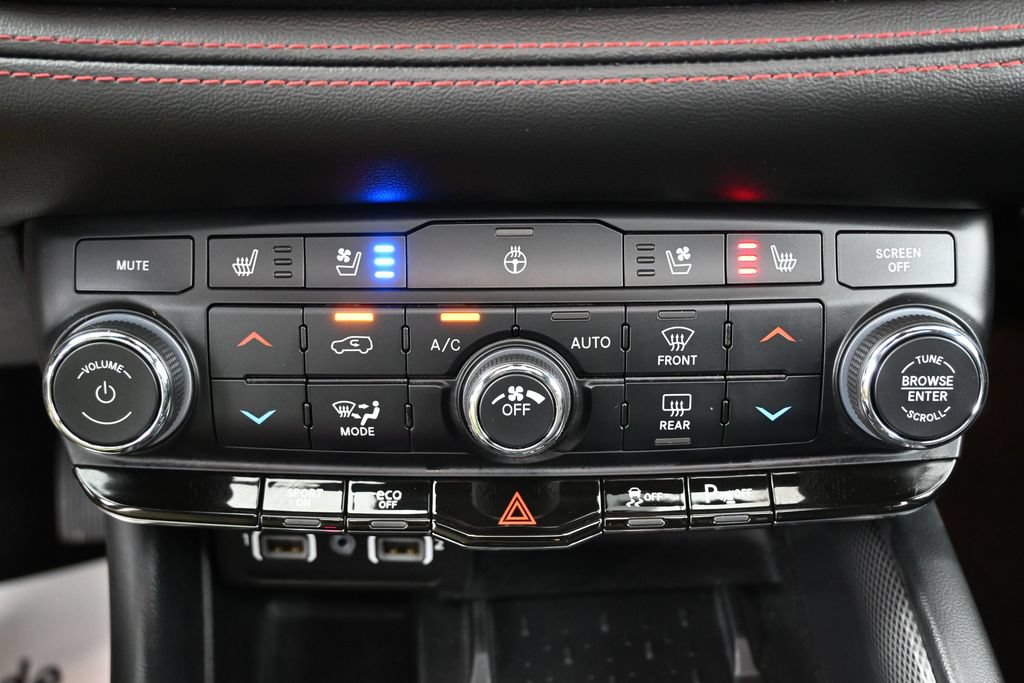 Used 2025 Dodge Durango R/T AWD/4WD image 29