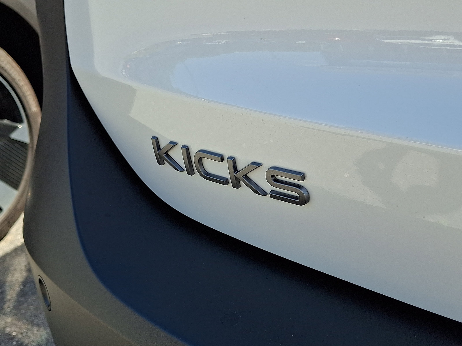 New 2026 Nissan Kicks SV w/ Cold Weather Package AWD/4WD image 5