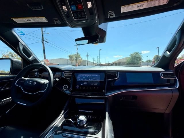 Used 2022 Jeep Wagoneer Series I w/ Convenience Group I AWD/4WD image 13