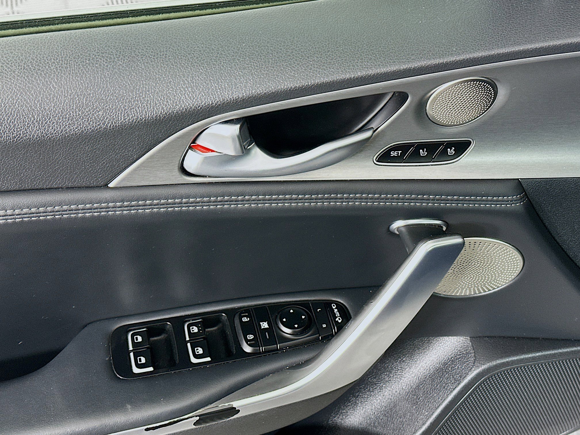 Used 2020 Kia Stinger GT1 image 15