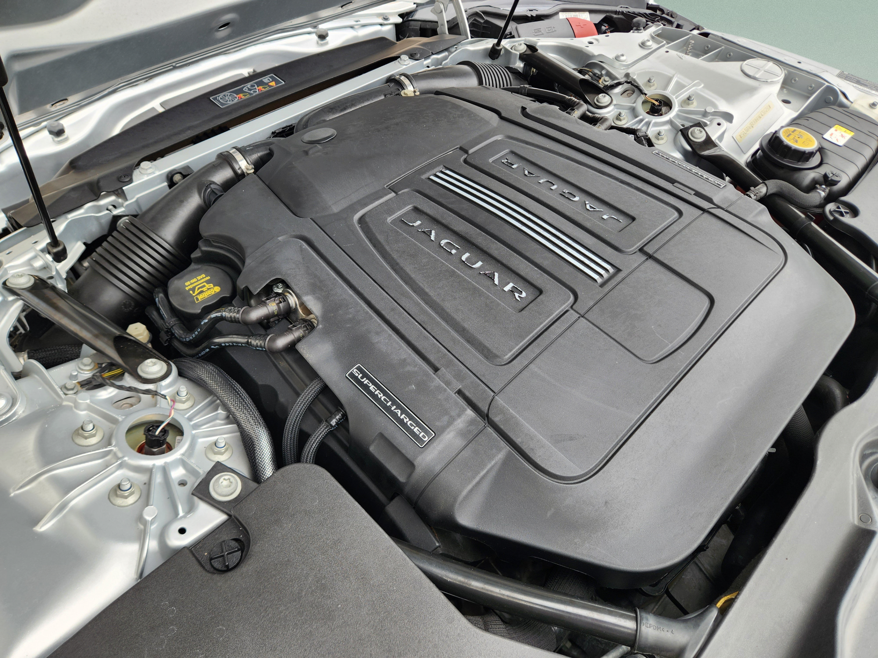 Used 2017 Jaguar F-TYPE S RWD image 31