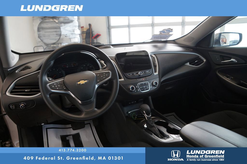 Used 2023 Chevrolet Malibu LT image 17
