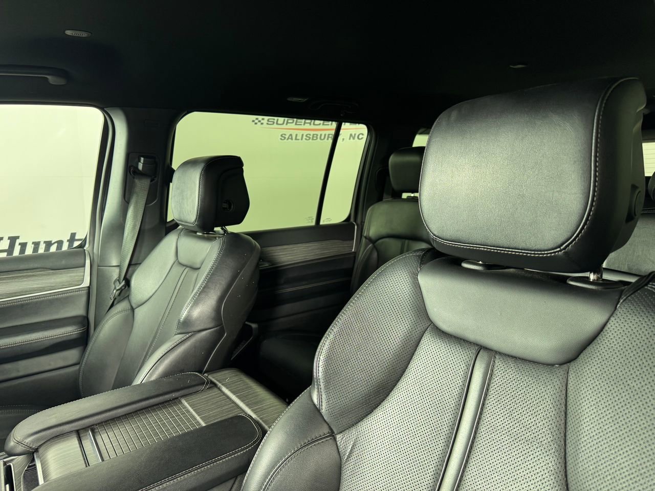 Used 2024 Jeep Wagoneer L Series II w/ Flexible Seating Group image 3